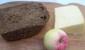 Heiße Sandwiches mit Käse und Apfel: drei beste Rezepte Äpfel mit Brot in einer Pfanne